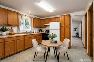 3216 S 15th St, Tacoma, WA 98405 - Photo 9
