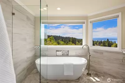 17020 74th Avenue W, Edmonds, WA 98026 - Photo 25