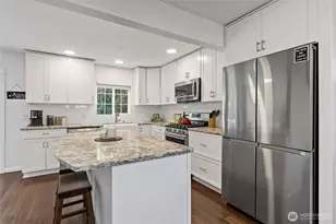 8105 44th St W, University Place, WA 98466 - Photo 13