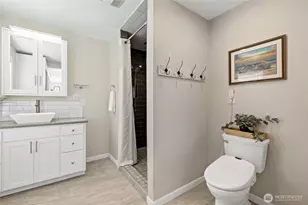8105 44th St W, University Place, WA 98466 - Photo 11