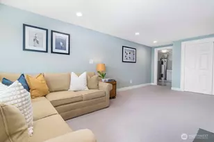 1010 Daley St, Edmonds, WA 98020 - Photo 13