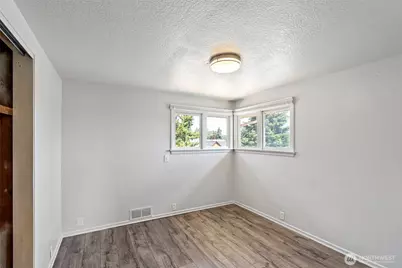 3202 Farragut Street, Bremerton, WA 98312 - Photo 11