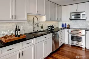 3717 Beach Dr SW, Seattle, WA 98116 - Photo 21