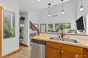 568 Wiltse Ln, Bellingham, WA 98226 - Photo 11