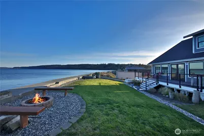 2805 N Bluff Road, Greenbank, WA 98253 - Photo 3