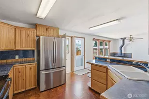 8527 9th Ave SE, Everett, WA 98208 - Photo 13