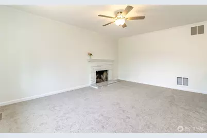 12416 SE 201st Place, Kent, WA 98031 - Photo 7
