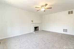12416 SE 201st Pl, Kent, WA 98031 - Photo 7