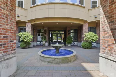 1417 Queen Anne Avenue N #303, Seattle, WA 98109 - Photo 1