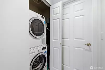 1417 Queen Anne Avenue N #303, Seattle, WA 98109 - Photo 21