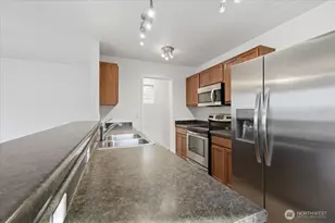 2405 104th Ave SE, Lake Stevens, WA 98258 - Photo 3