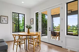 719 95th Ave NE, Bellevue, WA 98004 - Photo 11