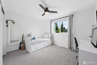 15932 SE 166th Place, Renton, WA 98058 - Photo 33