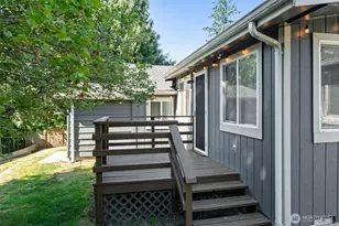 1421 N 32nd St, Renton, WA 98056 - Photo 33