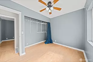 1421 N 32nd St, Renton, WA 98056 - Photo 25