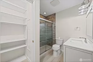 1421 N 32nd St, Renton, WA 98056 - Photo 29
