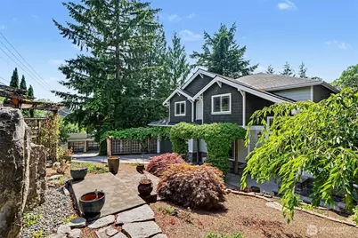 13128 SE Newport Way, Bellevue, WA 98006 - Photo 3