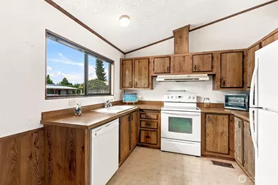 3611 I Street NE #276, Auburn, WA 98002 - Photo 7