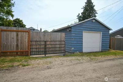 3614 S Ainsworth Avenue, Tacoma, WA 98418 - Photo 13