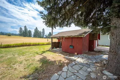 8511 E Hamilton Road, Chattaroy, WA 99003 - Photo 33