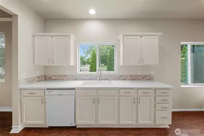 5800 Balustrade Boulevard SE, Lacey, WA 98513 - Photo 9