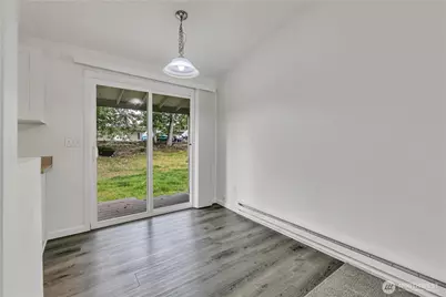 210 E 36th Street #B, Tacoma, WA 98404 - Photo 7