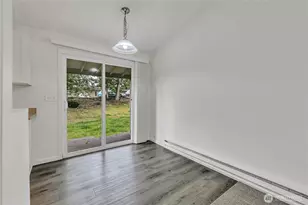 210 E 36th St, Tacoma, WA 98404 - Photo 7