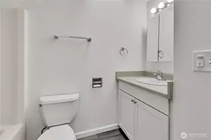 210 E 36th St, Tacoma, WA 98404 - Photo 15