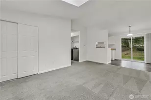 210 E 36th St, Tacoma, WA 98404 - Photo 5