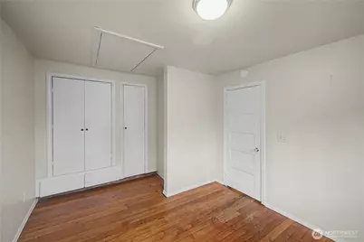10255 41st Avenue SW, Seattle, WA 98146 - Photo 15