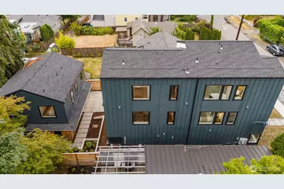 9215 12th Avenue NE #B, Seattle, WA 98115 - Photo 19