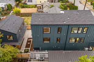 9215 12th Ave NE, Seattle, WA 98115 - Photo 19