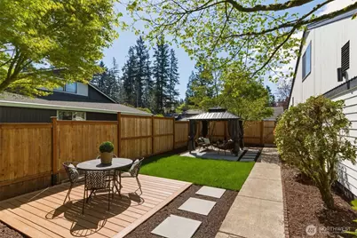 16432 NE 18th Street, Bellevue, WA 98008 - Photo 33