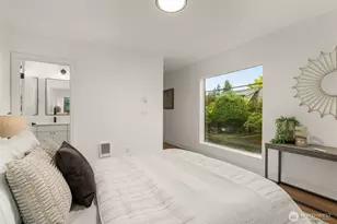 9215 12th Ave NE, Seattle, WA 98115 - Photo 19