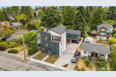 9215 12th Avenue NE, Seattle, WA 98115 - Photo 35