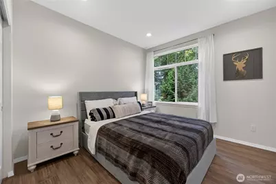 12712 Admiralty Way #B301, Everett, WA 98204 - Photo 3