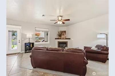 20 Luther Court, Malaga, WA 98828 - Photo 11