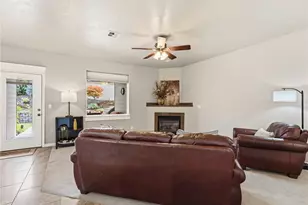20 Luther Ct, Malaga, WA 98828 - Photo 11