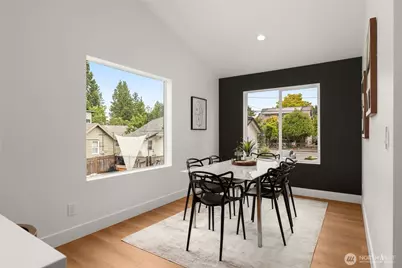 9211 12th Avenue NE, Seattle, WA 98115 - Photo 7