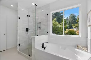 11229 NE 106th Pl, Kirkland, WA 98033 - Photo 15