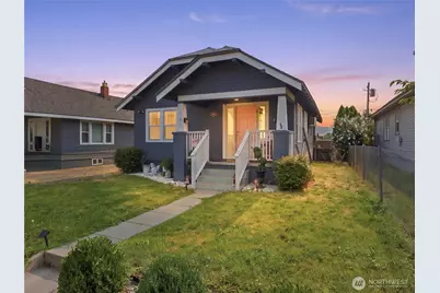 203 N Emerson Avenue, Wenatchee, WA 98801 - Photo 1