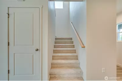 2010 Henderson Way, Longview, WA 98632 - Photo 17