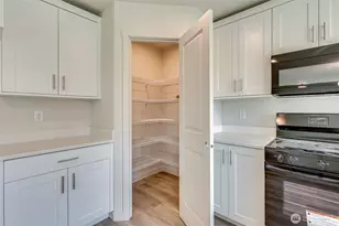 2010 Henderson Wy, Longview, WA 98632 - Photo 15