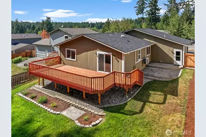 193 NE Max William Loop, Poulsbo, WA 98370 - Photo 3