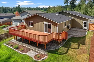 193 NE Max William Loop, Poulsbo, WA 98370 - Photo 3