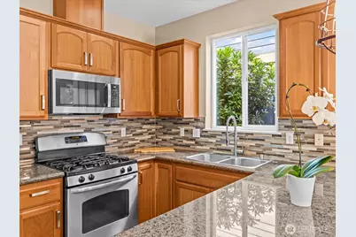 16282 2nd Pl S #2, Burien, WA 98148 - Photo 7