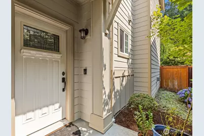 16282 2nd Pl S #2, Burien, WA 98148 - Photo 3