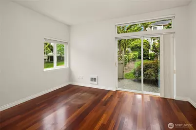 12440 NE 7th Place, Bellevue, WA 98005 - Photo 9