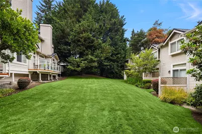 12440 NE 7th Place, Bellevue, WA 98005 - Photo 11