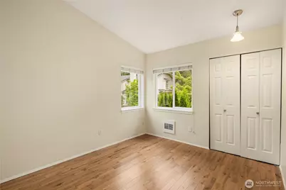 12440 NE 7th Place, Bellevue, WA 98005 - Photo 15
